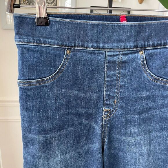 Spanx 20231R Cropped Flare Denim Jeans Medium Wash Dip Dye Hem S - Picture 5 of 7